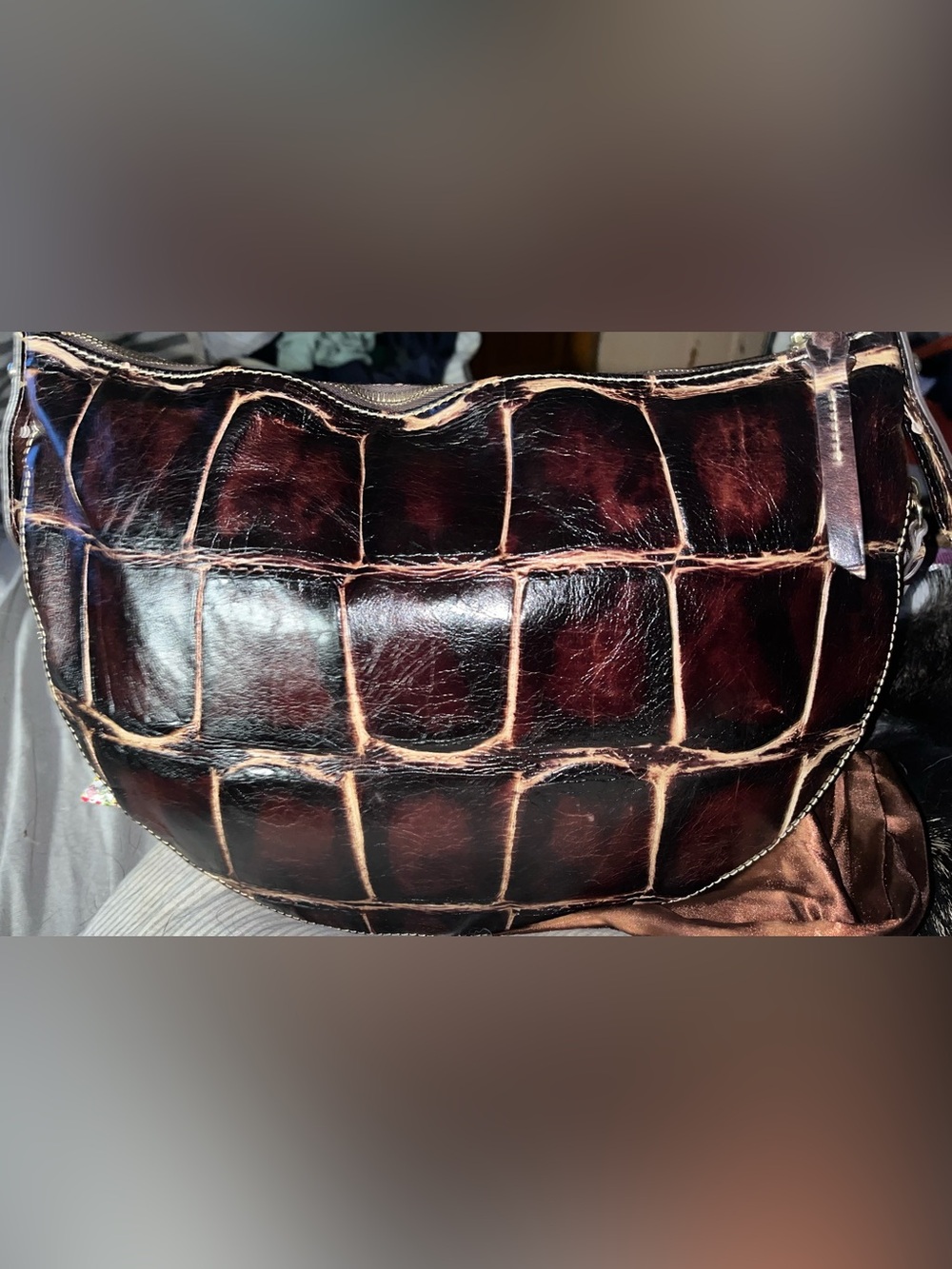 Dooney & Bourke EUC Luna bag from the Nile collection - Picture 2 of 8